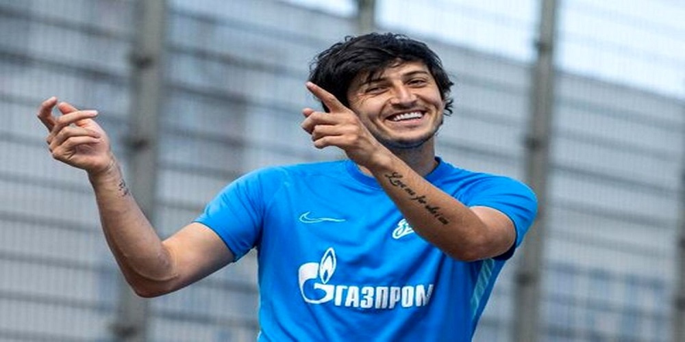 افتخاری دیگر برای مهاجم تیم ملی؛ سردار آزمون بازیکن سال روسیه شد