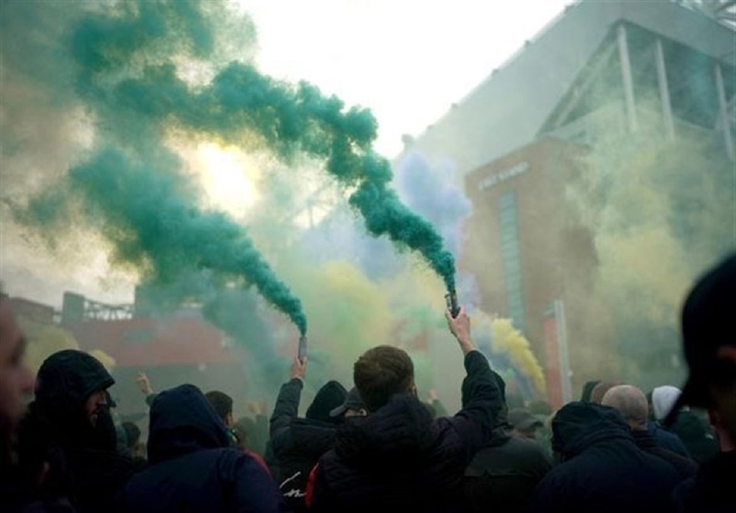 هواداران قرمز عصبانی شدند تجمع اعتراضی ترتیب داده شد