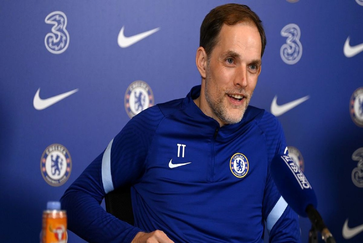 مدافع فرانسوی به جمع آبی‌ ها پیوست