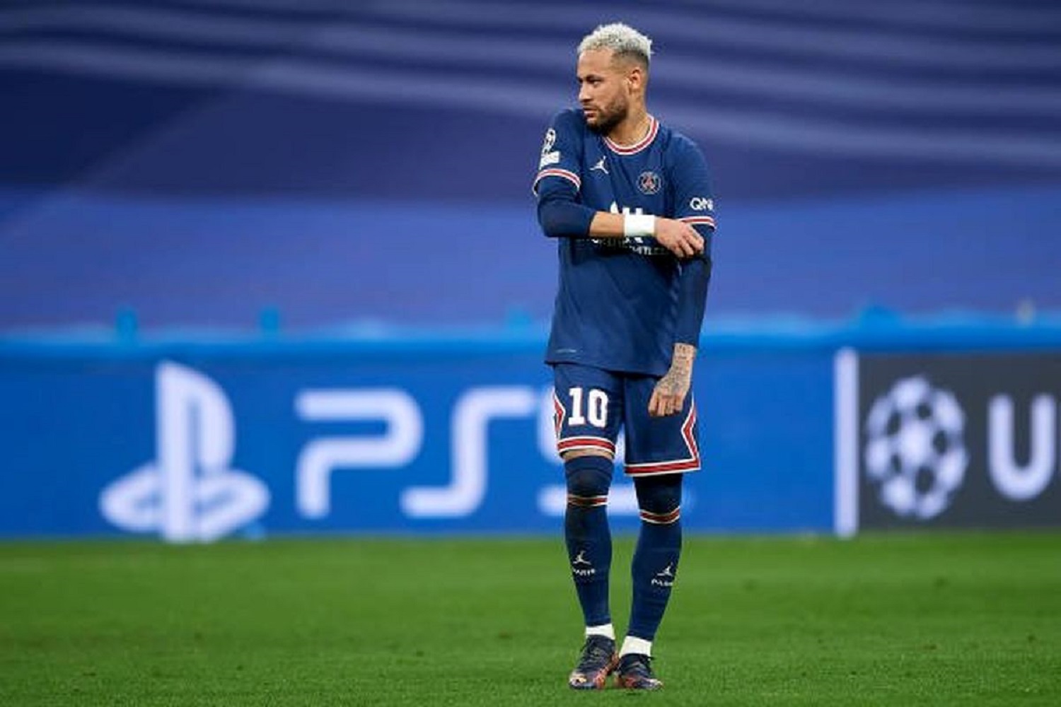 یک پیشنهاد هیجان‌ انگیز برای ستاره برزیلی؛ پیراهن شماره ۱۰ در انتظار توست! نیمار به نیوکاسل می‌رود؟