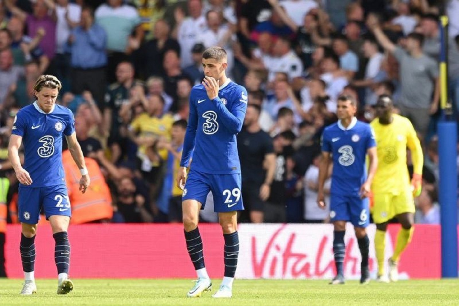 تحقیر شاگردان توخل در بعد از ظهر عجیب دروازه‌ بان سنگالی