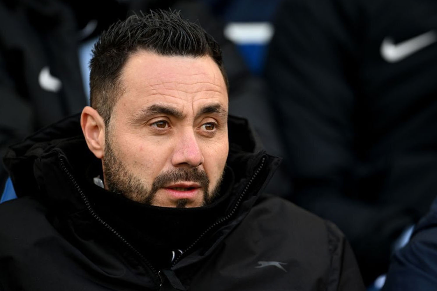 اخبار لیگ جزیره نام روبرتو ده زربی هنوز در بین گزینه های مربیگری چلسی وجود دارد