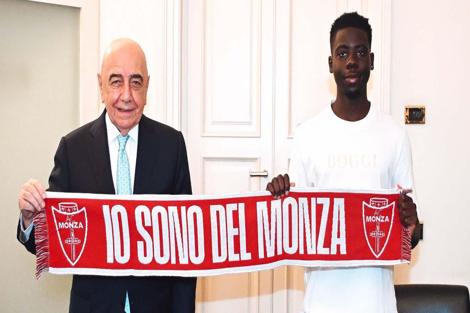 اخبار لیگ جزیره رسمی عمری فورسون از منچستریونایتد به مونتزا پیوست