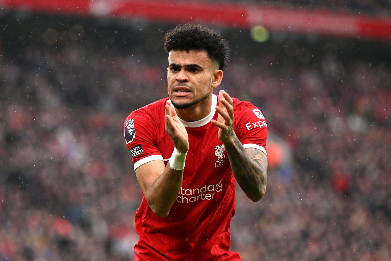 اخبار لیگ جزیره نقل و انتقالات به روایت اتلتیک لوئیز دیاز گران است چلسی در حال خرید دو بازیکن دیگر