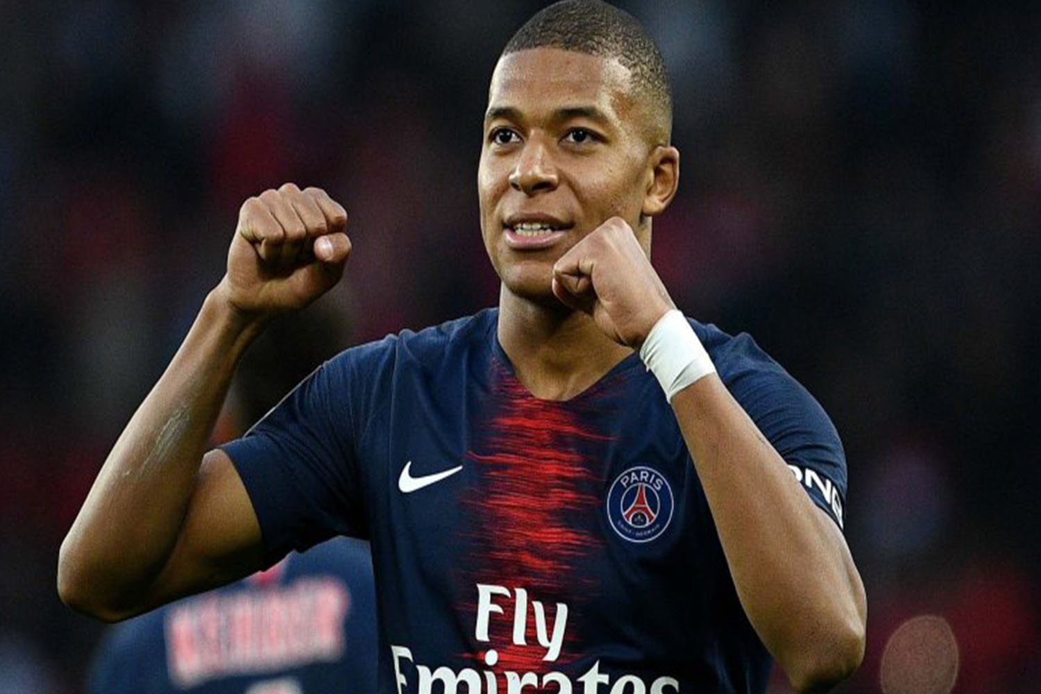 اخبار لیگ جزیره ونگر دیدن عکس امباپه در پیراهن آرسنال قلبم را می‌شکند