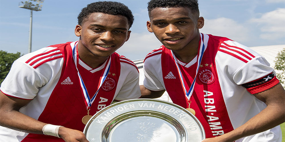 دوقلوهای هلندی به تیم ملی بازگشتند - اخبار لیگ جزیره دوقلوهای هلندی به تیم ملی بازگشتند