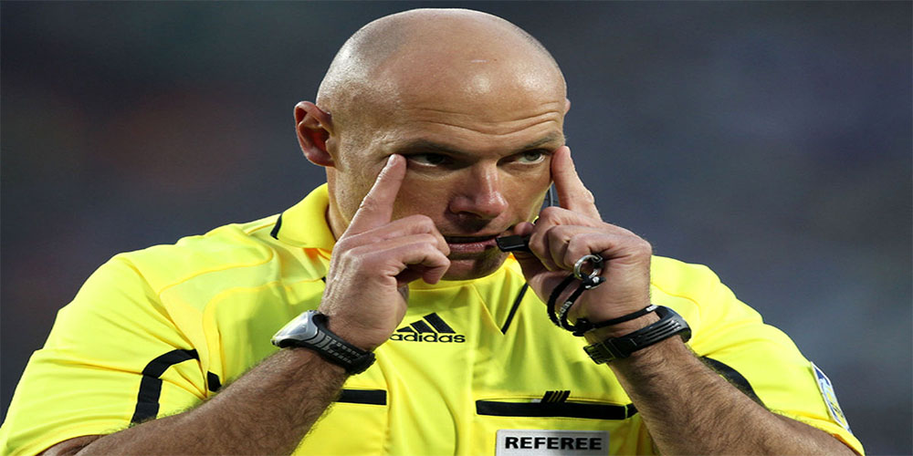 ادامه جنجال بزرگ: رئیس به مکالمات VAR گوش داد - اخبار لیگ جزیره ادامه جنجال بزرگ: رئیس به مکالمات VAR گوش داد