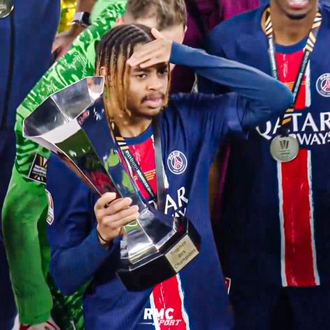 والپیپر بردلی بارکولا برای کامپیوتر والپیپر بردلی بارکولا برای کامپیوتر