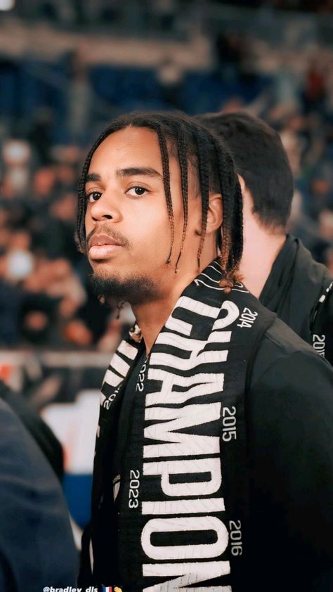 بردلی بارکولا والپیپر بردلی بارکولا والپیپر