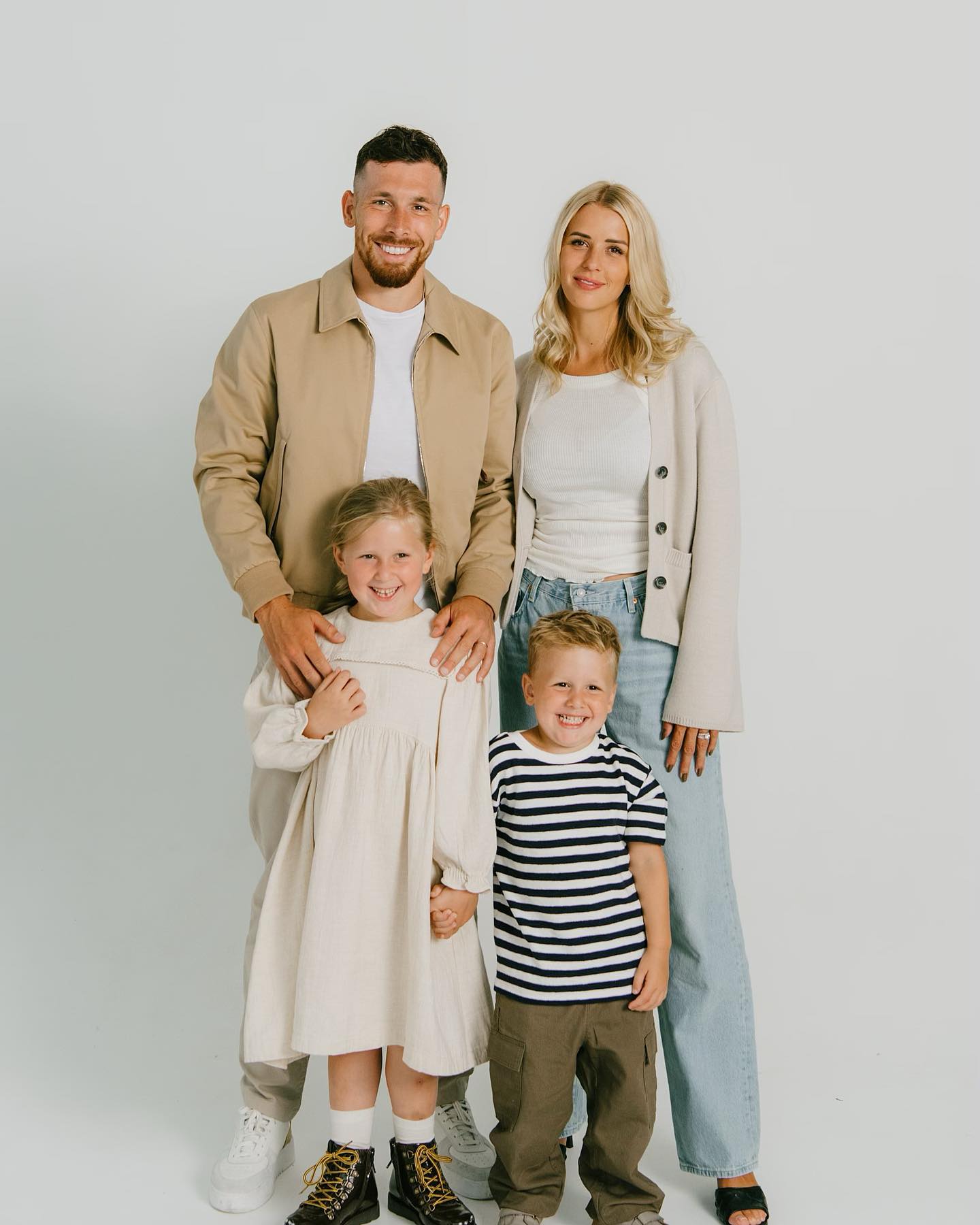 عکس پیر هوی برگ و فرزندانش عکس پیر هوی برگ و فرزندانش