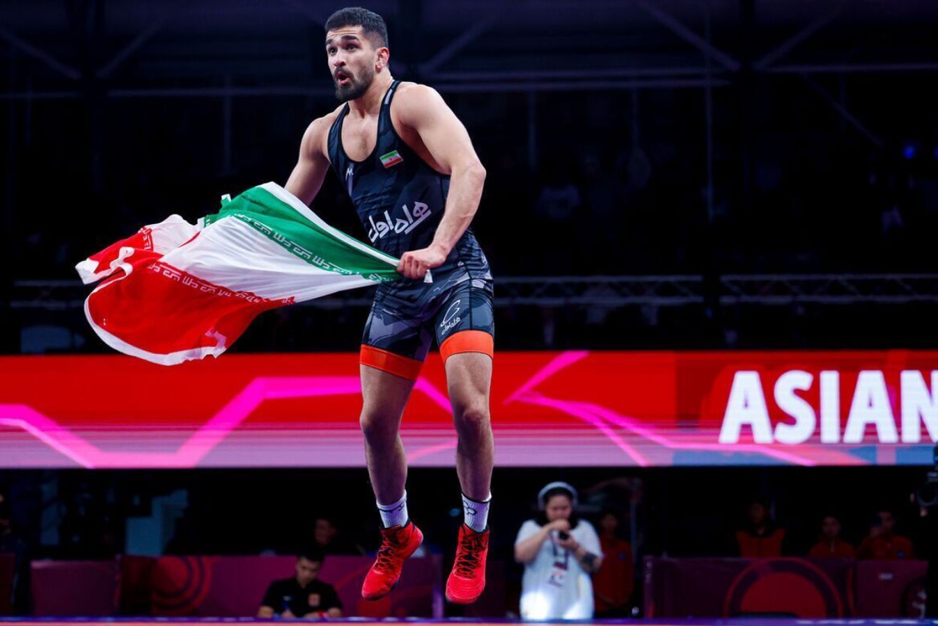 امیرمحمد یزدانی والپیپر