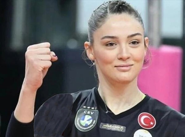 عکس جذاب زهرا گونش