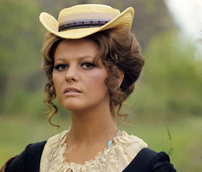 کلودیا کاردیناله سن