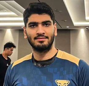 عکس علی حق پرست والیبالیست