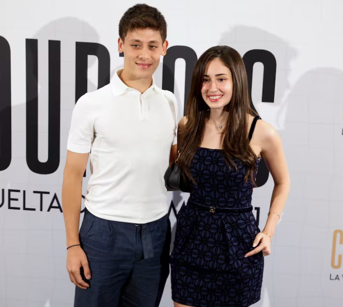 تصویر آردا گولر و دوست دخترش دورو تصویر آردا گولر و دوست دخترش دورو