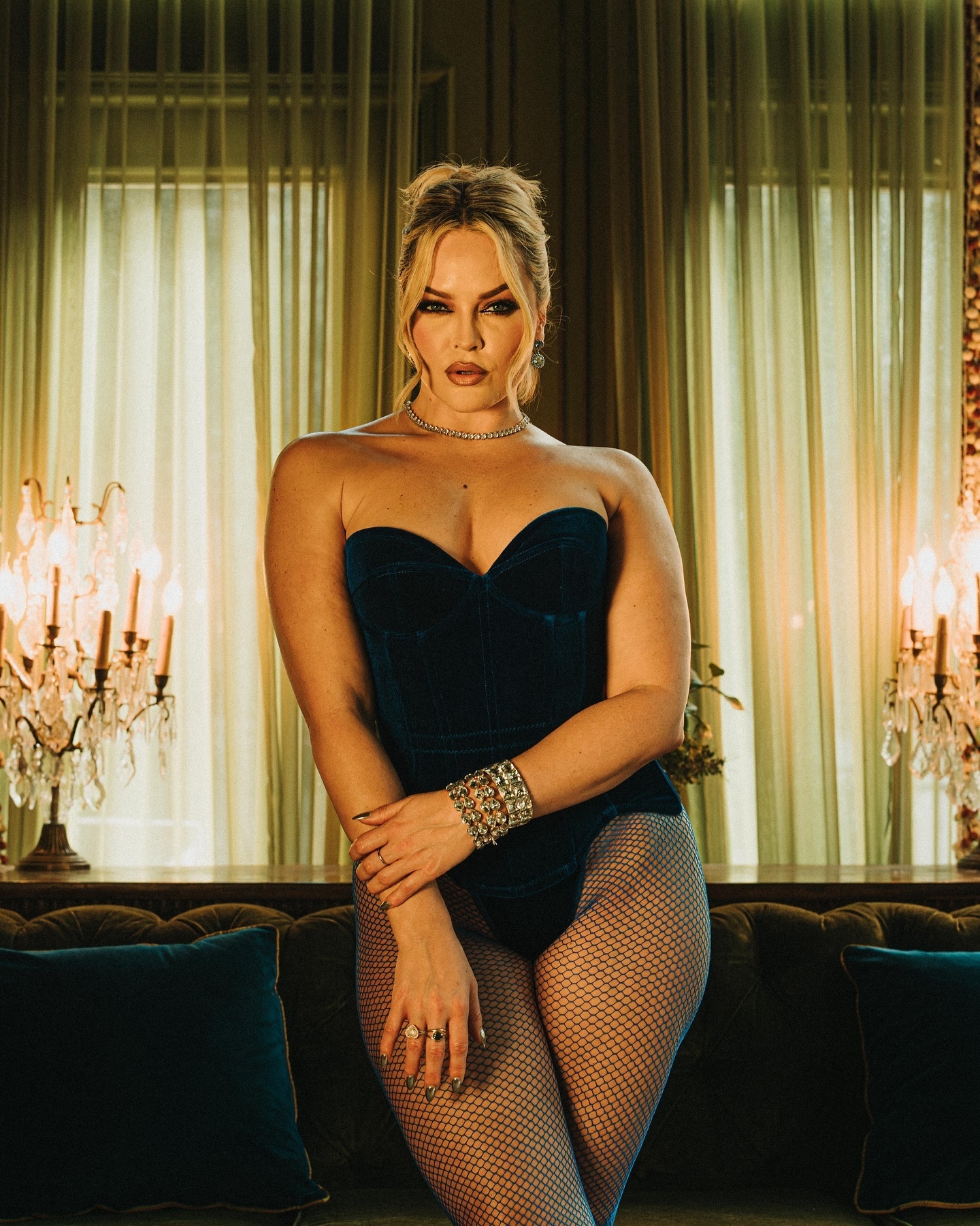 عکس های لخت خاله الکسیس عکس های لخت خاله الکسیس