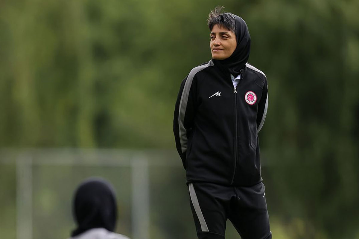 مرضیه جعفری برنده جایزه بهترین مربی آسیا مرضیه جعفری برنده جایزه بهترین مربی آسیا