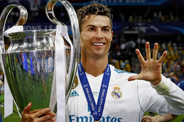 کریستیانو رونالدو در صدر گلزنان تاریخ کریستیانو رونالدو در صدر گلزنان تاریخ