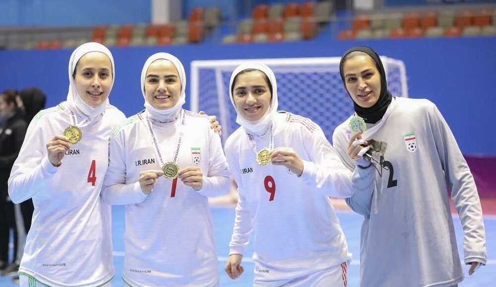قهرمانی تیم فوتسال بانوان ایران قهرمانی تیم فوتسال بانوان ایران
