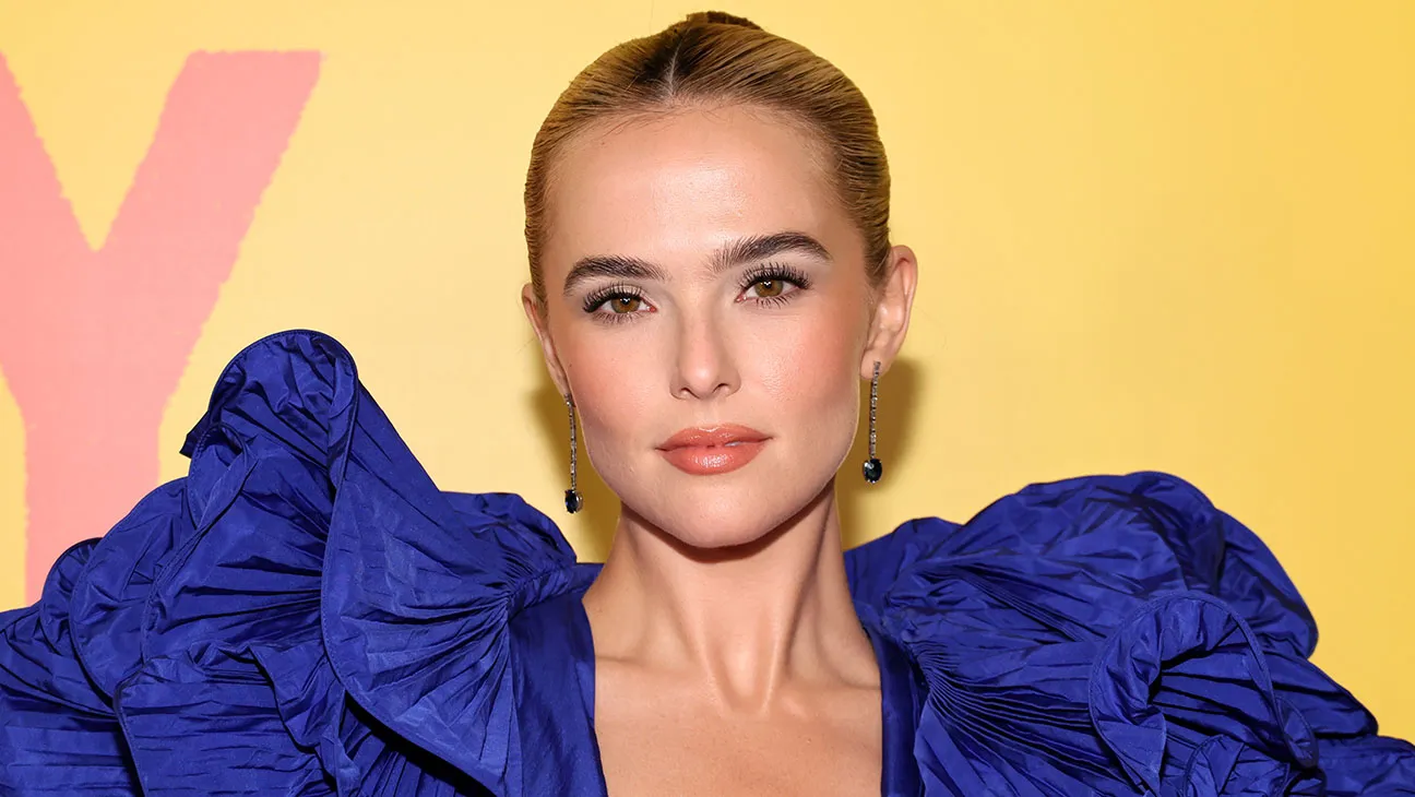 Zoey Deutch