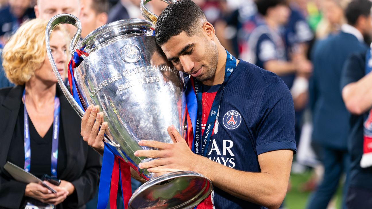 اشرف حکیمی از PSG در جمع برترینها اشرف حکیمی از PSG در جمع برترینها