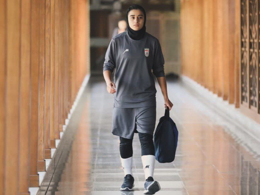 عکس شیرین صفاری فوتسال