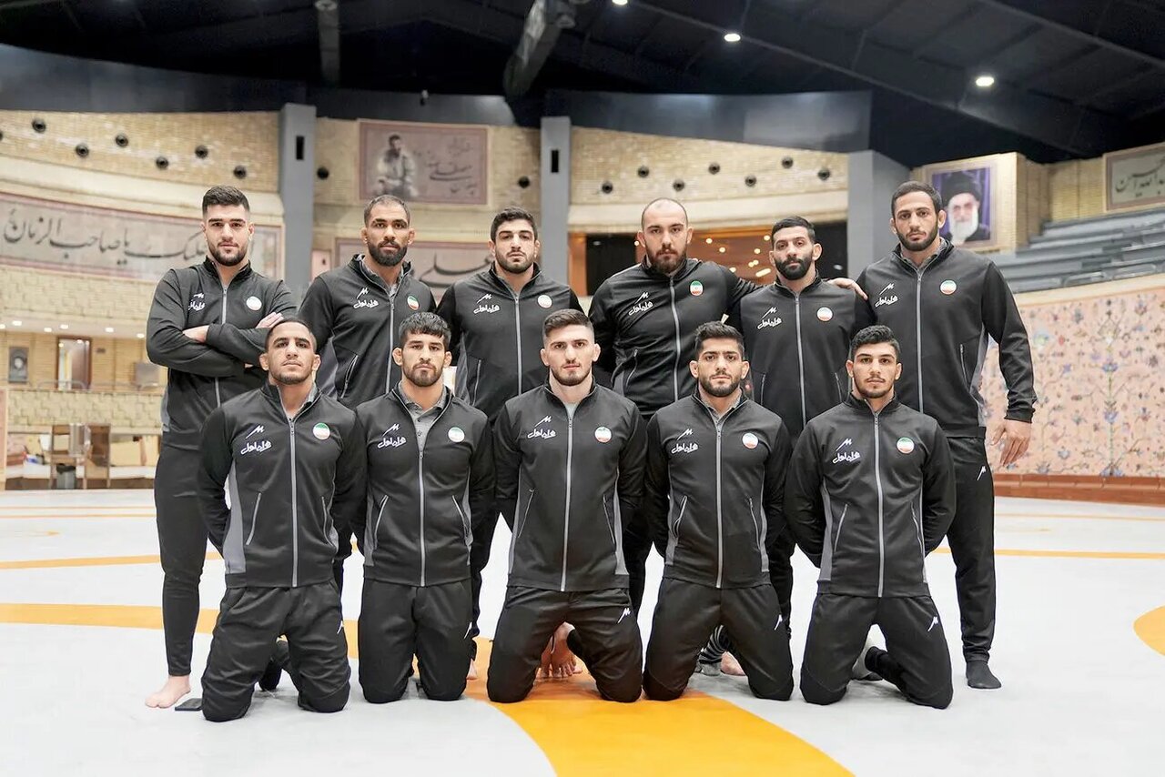 یزدانی ساروی و اسماعیلی قهرمانان بی‌رقیب کشتی