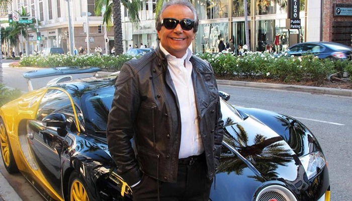 بیژن پاکزاد پیشگام لباس‌های لوکس ایرانی