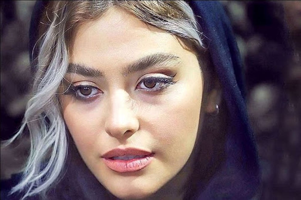 فیلم سکسی ریحانه پارسا 