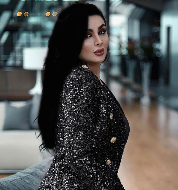 دنیا جهانبخت عکس