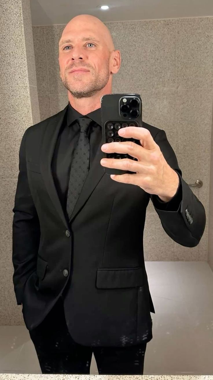 عکس جذاب جانی سینز