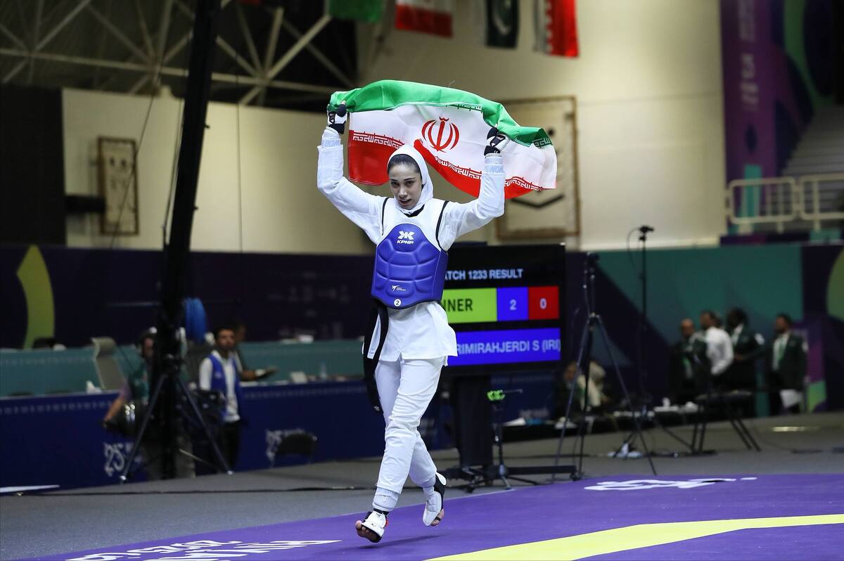 قهرمانی ساینا کریمی در تکواندو