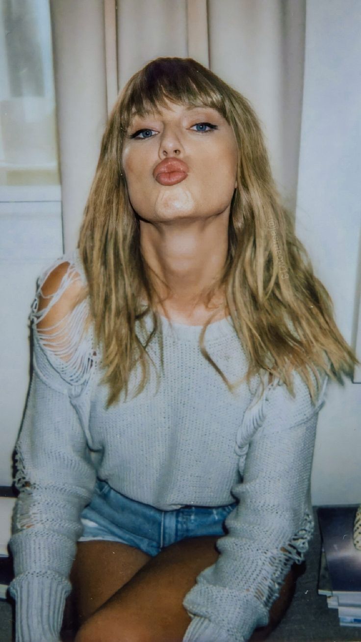 عکس لخت تیلور سویفت