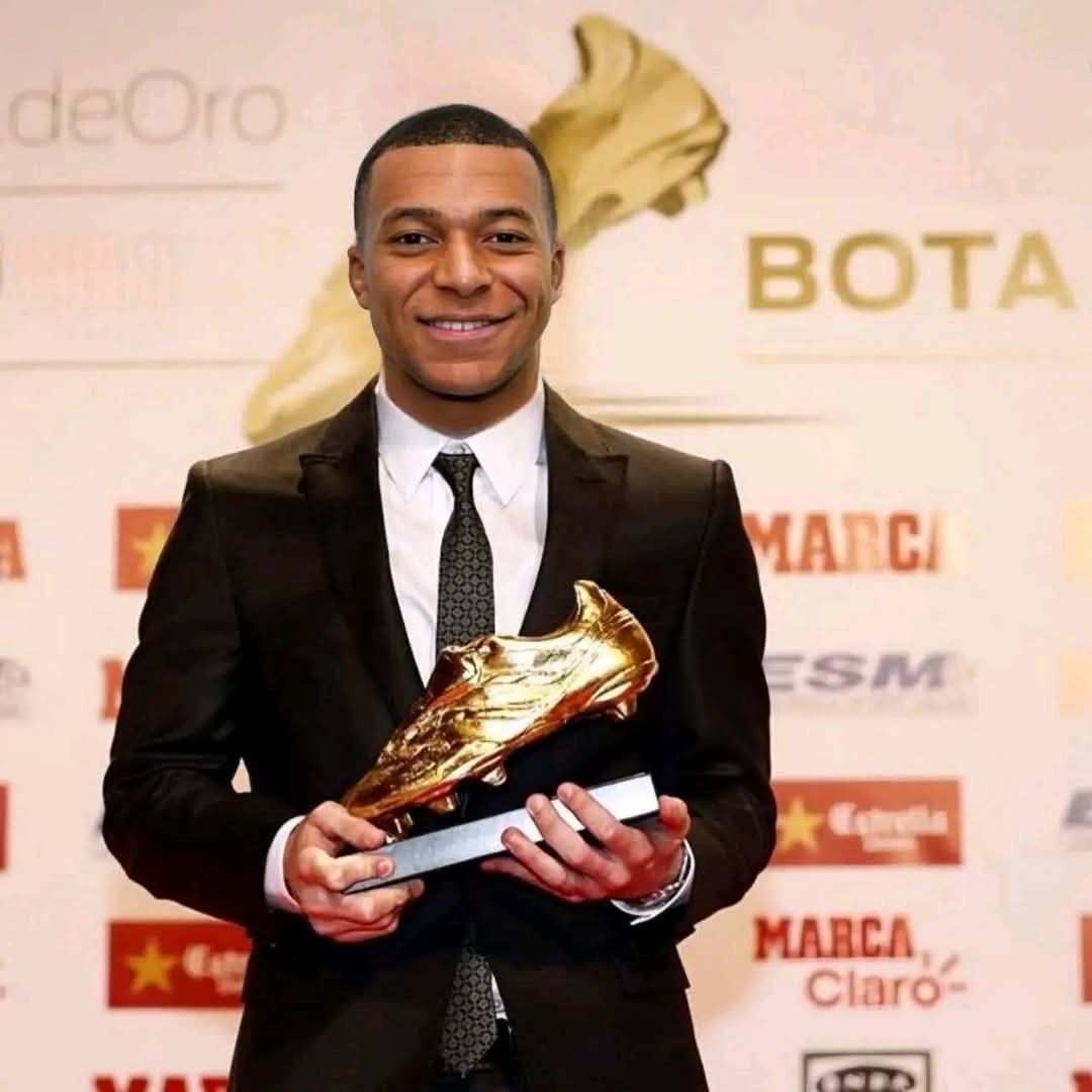 امباپه برنده کفش طلایی شد امباپه برنده کفش طلایی شد