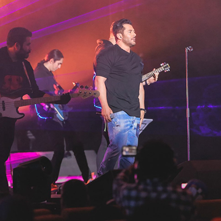 نوازندگی محمدرضا گلزار نوازندگی محمدرضا گلزار