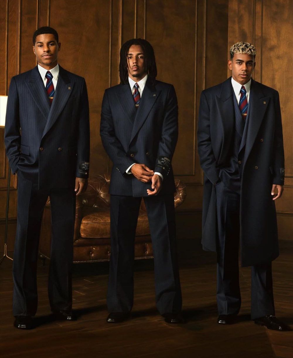 امیری لباس رسمی بازیکنان و مدیران بارسلونا امیری لباس رسمی بازیکنان و مدیران بارسلونا