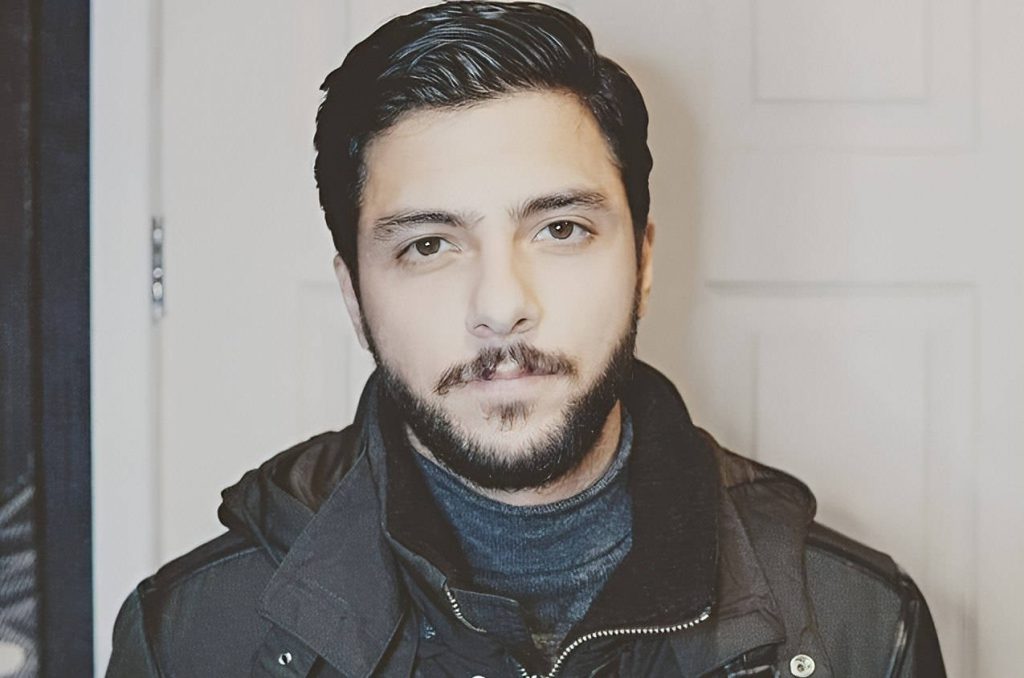 مهراد هیدن کیست