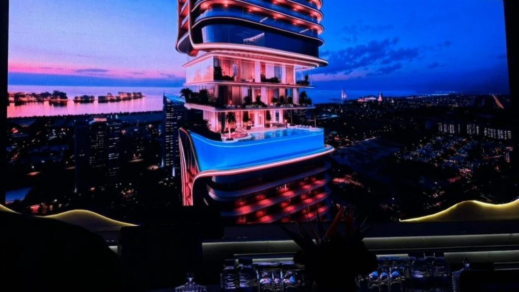 برج ۵۵ طبقه شاهرخ خان