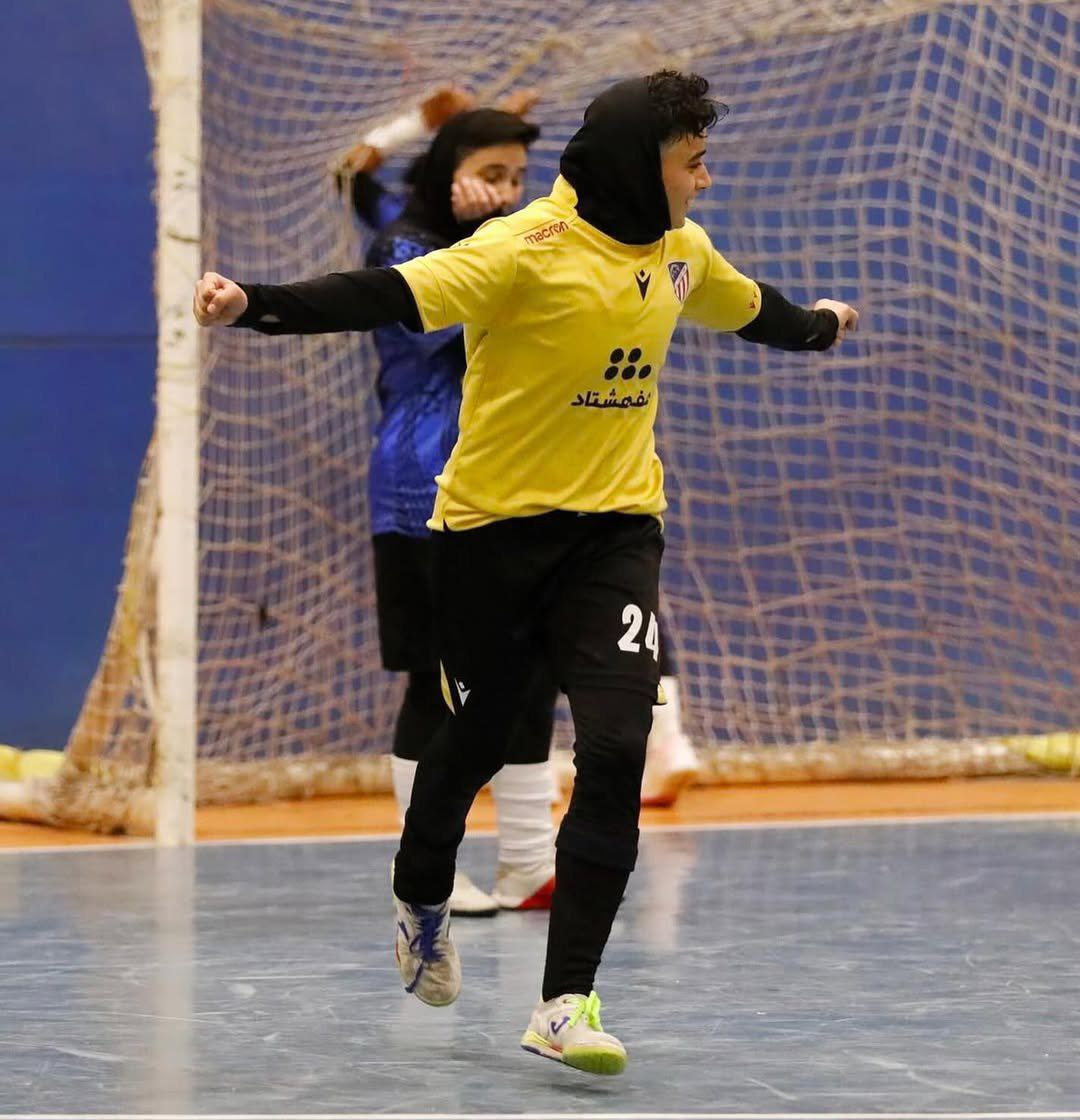 عکس شیرین صفاری 