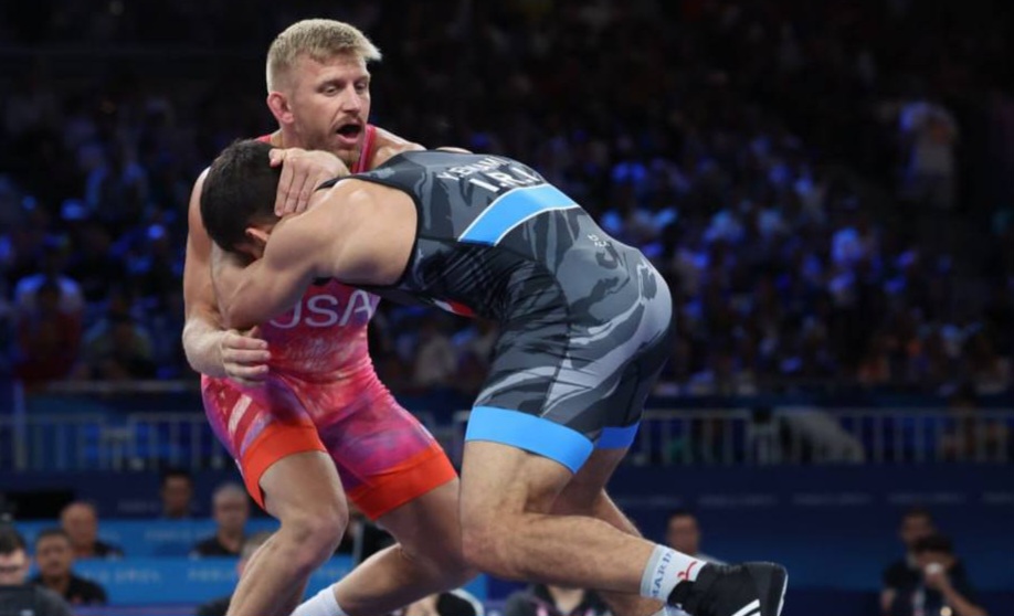 عکس یونس امامی کشتی گیر