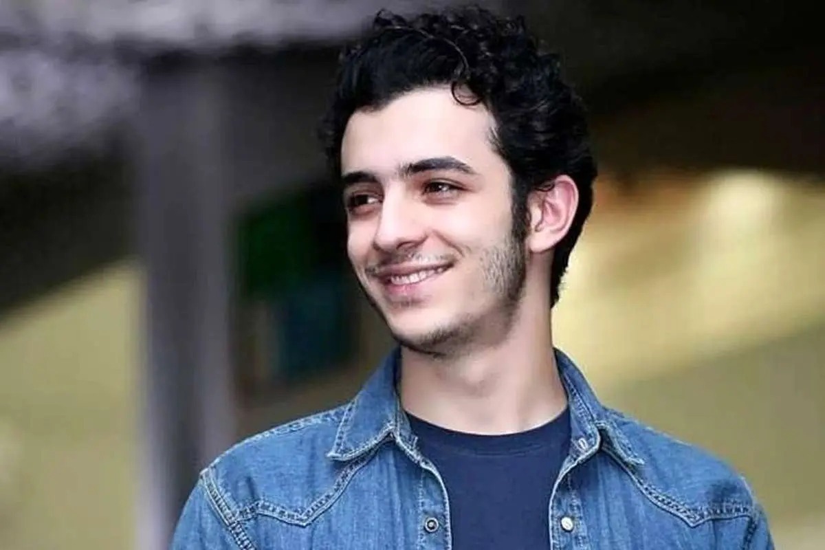 عکس بازداشت دسته‌جمعی ۲۰ هنرمند در جشن تولد