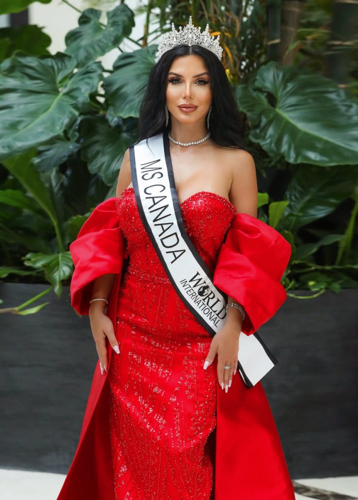 هانا مهرگان ملکه تناسب اندام جهان ۲۰۲۵ شد