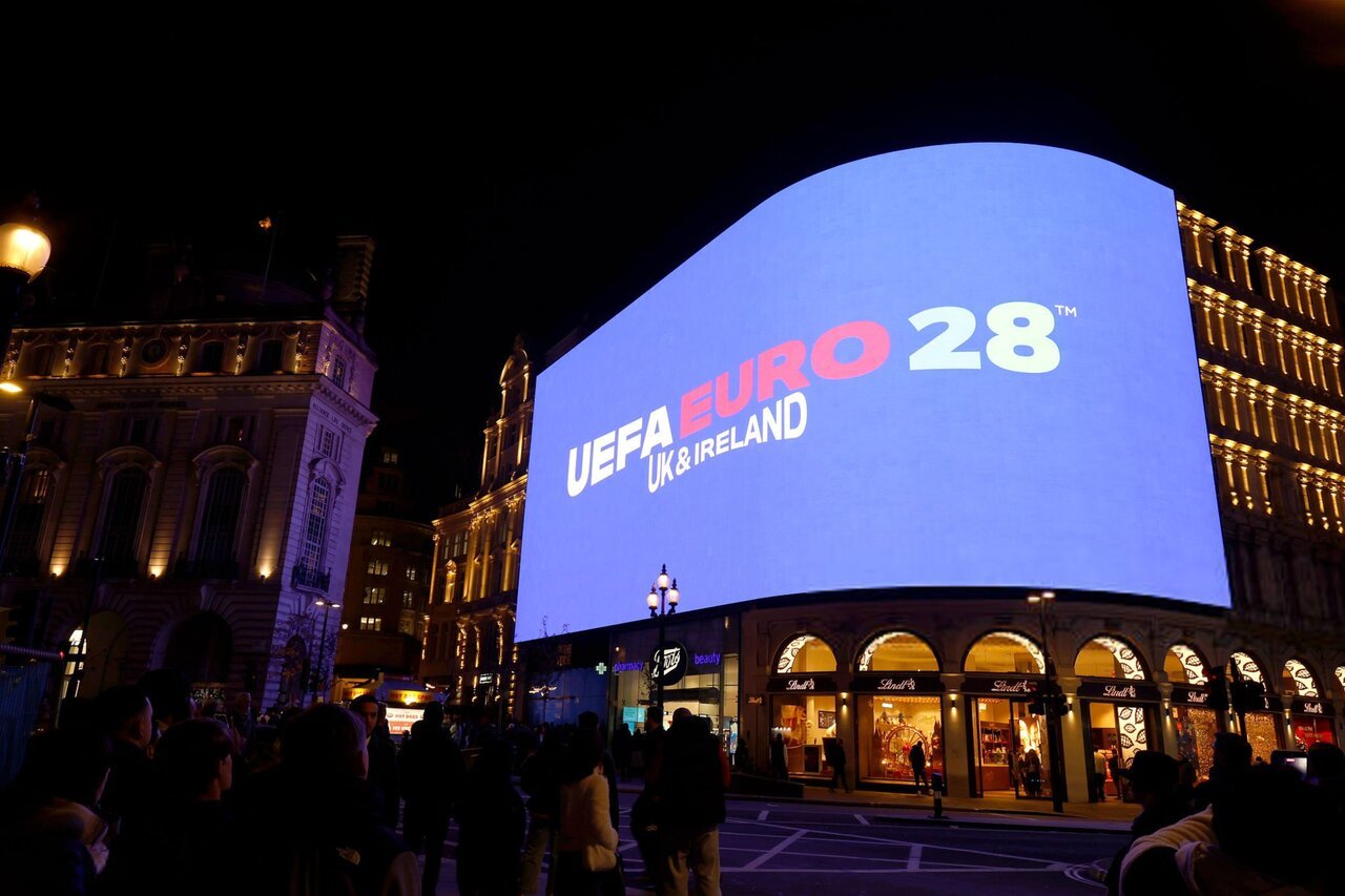 رونمایی از لوگوی یورو ۲۰۲۸