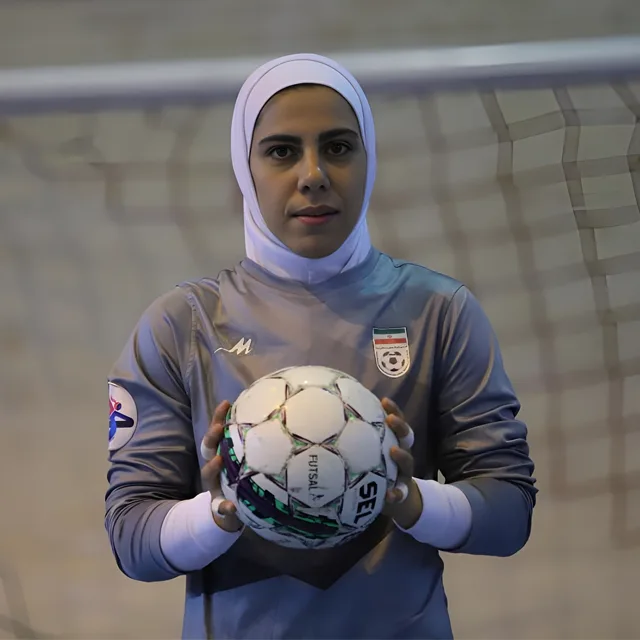 فرزانه توسلی تاریخهای پیوستن