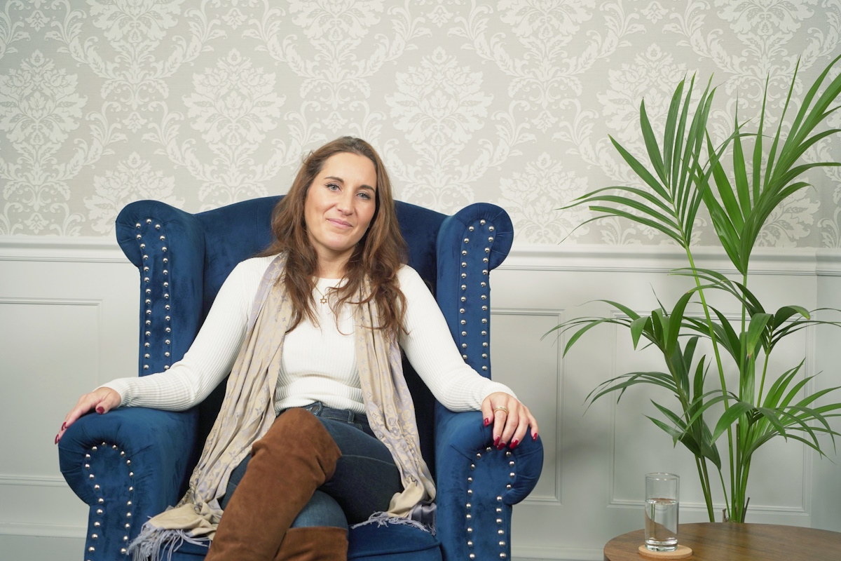 مصاحبه‌ کاترین شکدم با صدای آمریکا