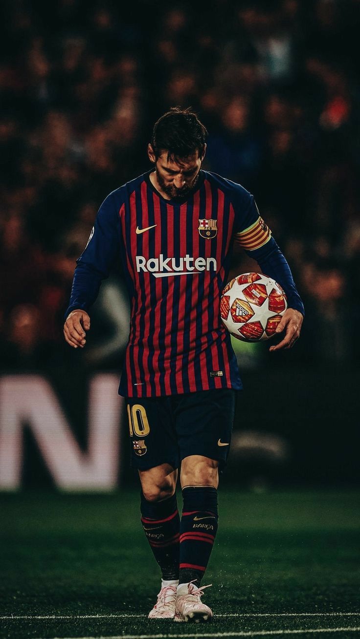 لیونل مسی و برند Dolce