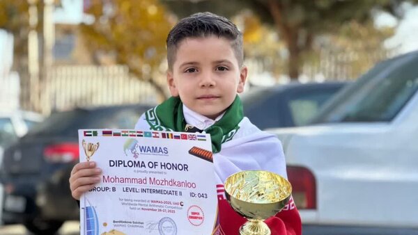 پسربچه ۸ ساله ایرانی قهرمان جهانی چرتکه شد