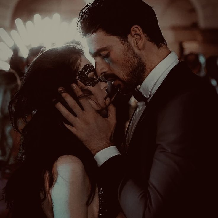 عکس فیلم ۳۶۵ روز