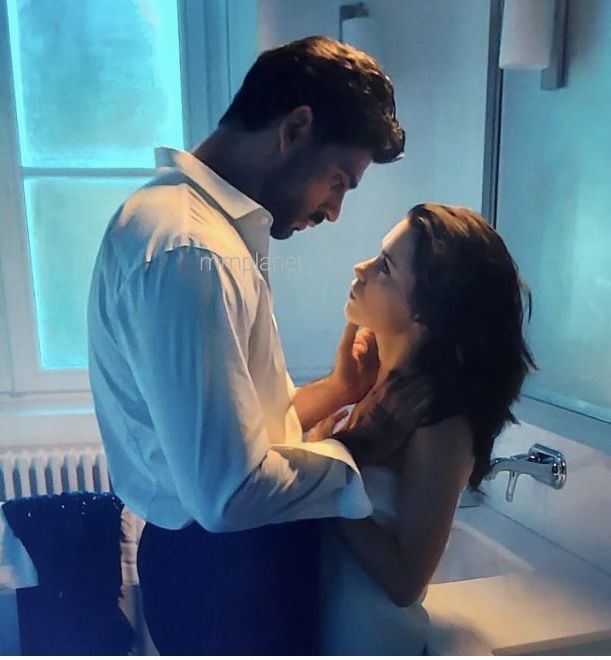 سکسی ترین عکس فیلم ۳۶۵ روز