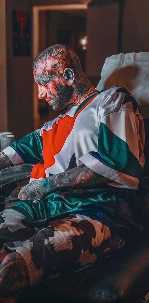 عکس امیرتتلو در زندان اوین